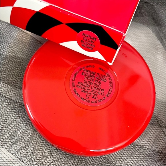 MAC Hyper Real Glow Duo Fortune Teller Blizzard Wizard LIMITED EDITION - Picture 10 of 11